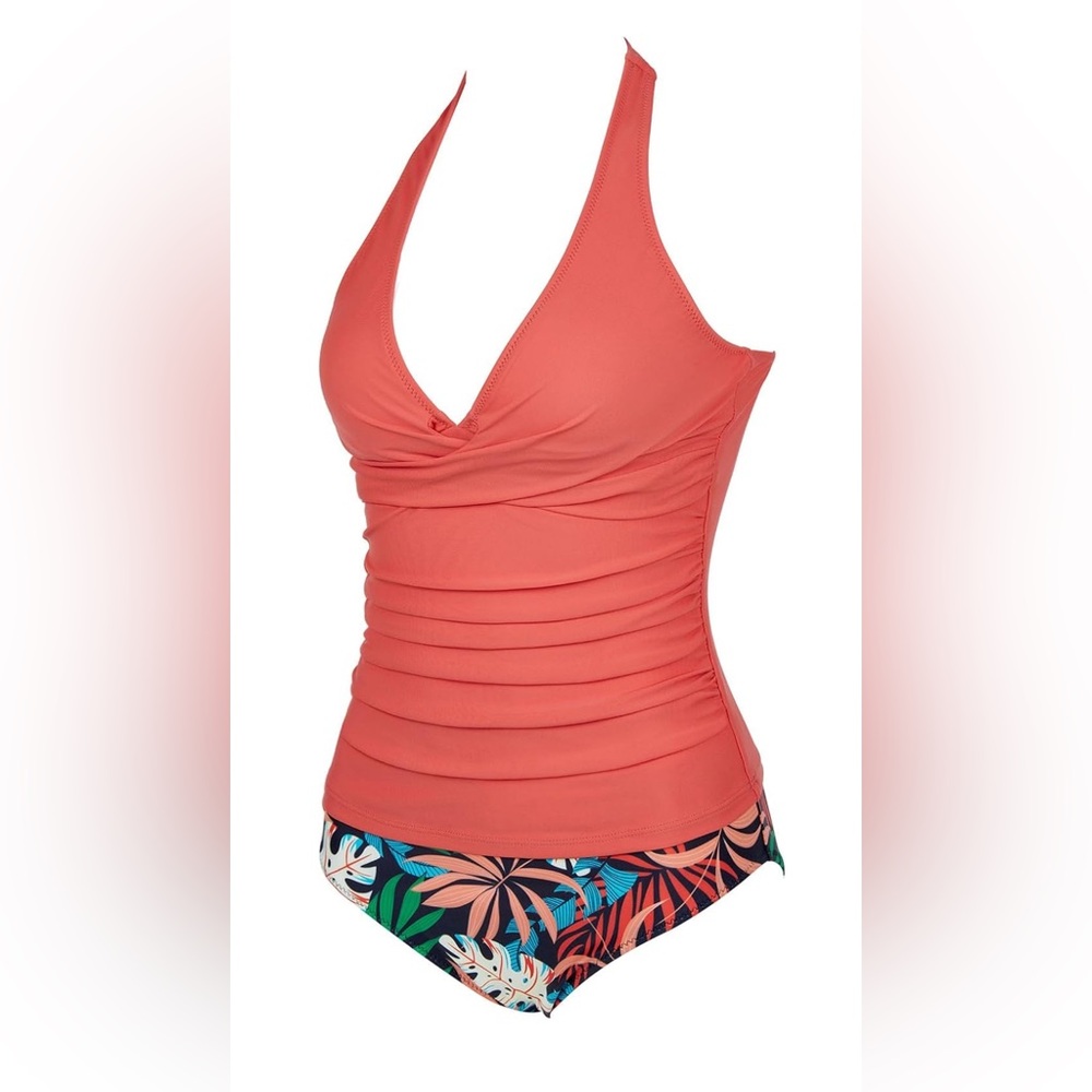 Suuksess. Excellent Condition. Halter  Swimsuit Top